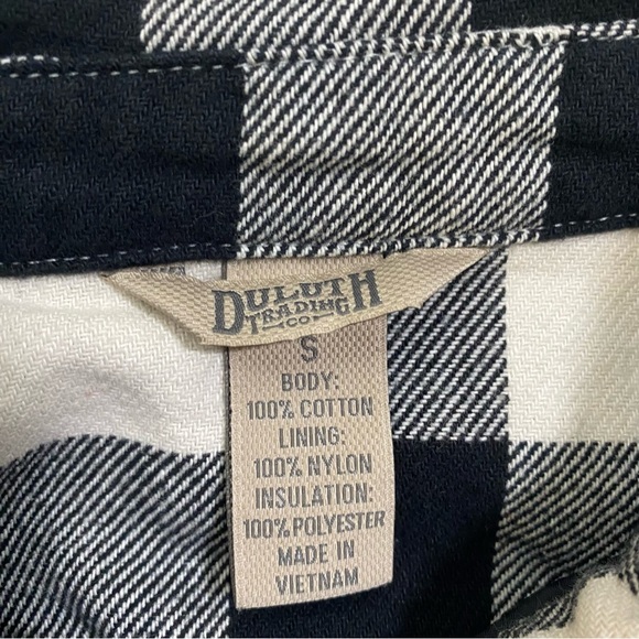 Duluth Trading Shacket Shirt Jacket Cream Black Check Fleece Lined Women's small - Picture 4 of 9